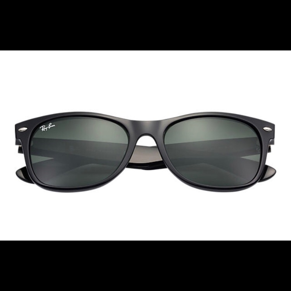 RAYBAN Wayfarer Classic Polarized sunglasses